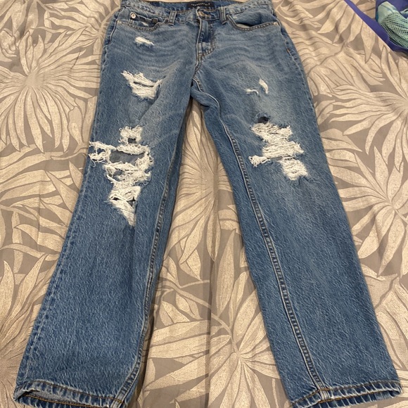 Aeropostale Mom Jeans Size 4 - Picture 2 of 6